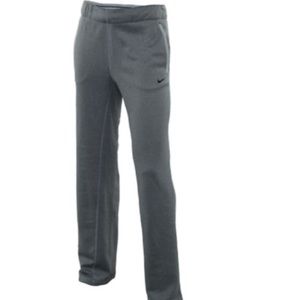 Nike Therma All Time attaining Pants - Women’s